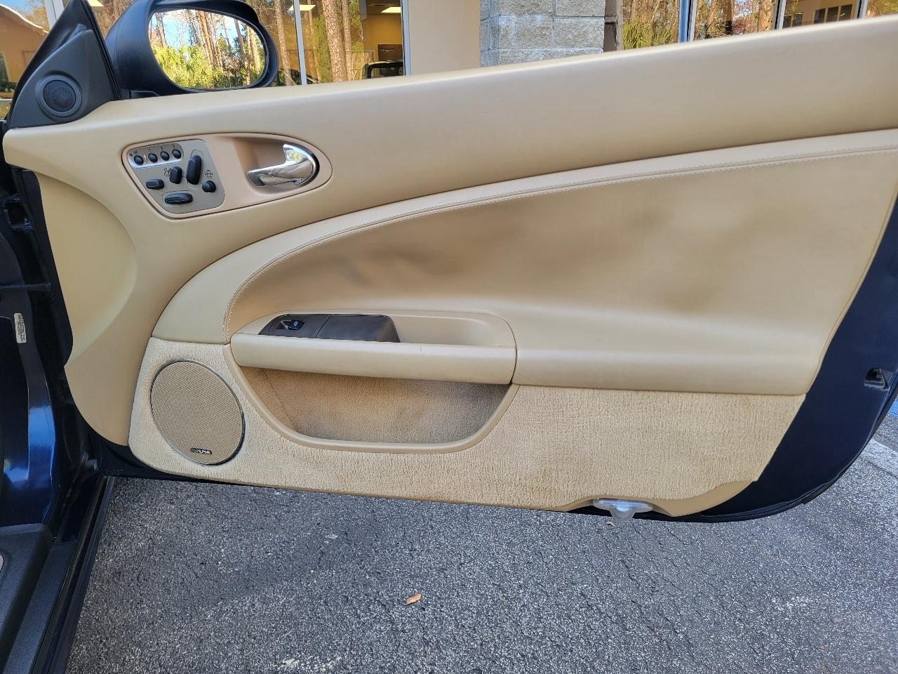 Jaguar XKR XKR Convertible 2007