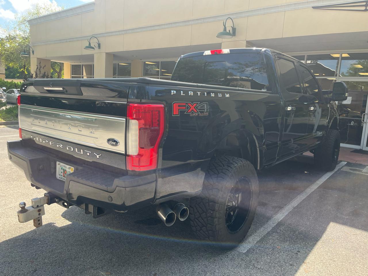 Ford Super Duty F-350 SRW Platinum 4WD Crew Cab 8' Box 2019