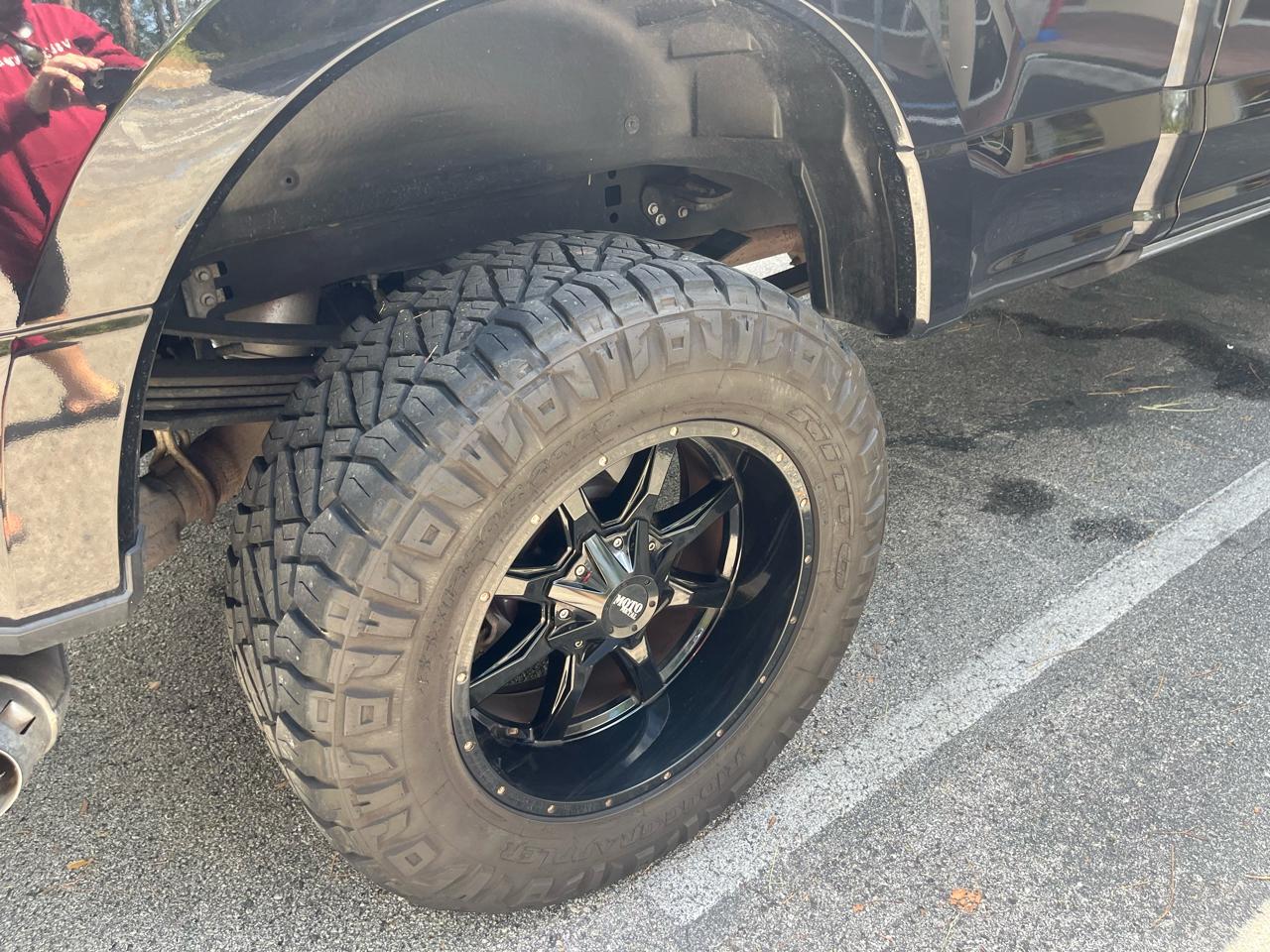 Ford Super Duty F-350 SRW Platinum 4WD Crew Cab 8' Box 2019