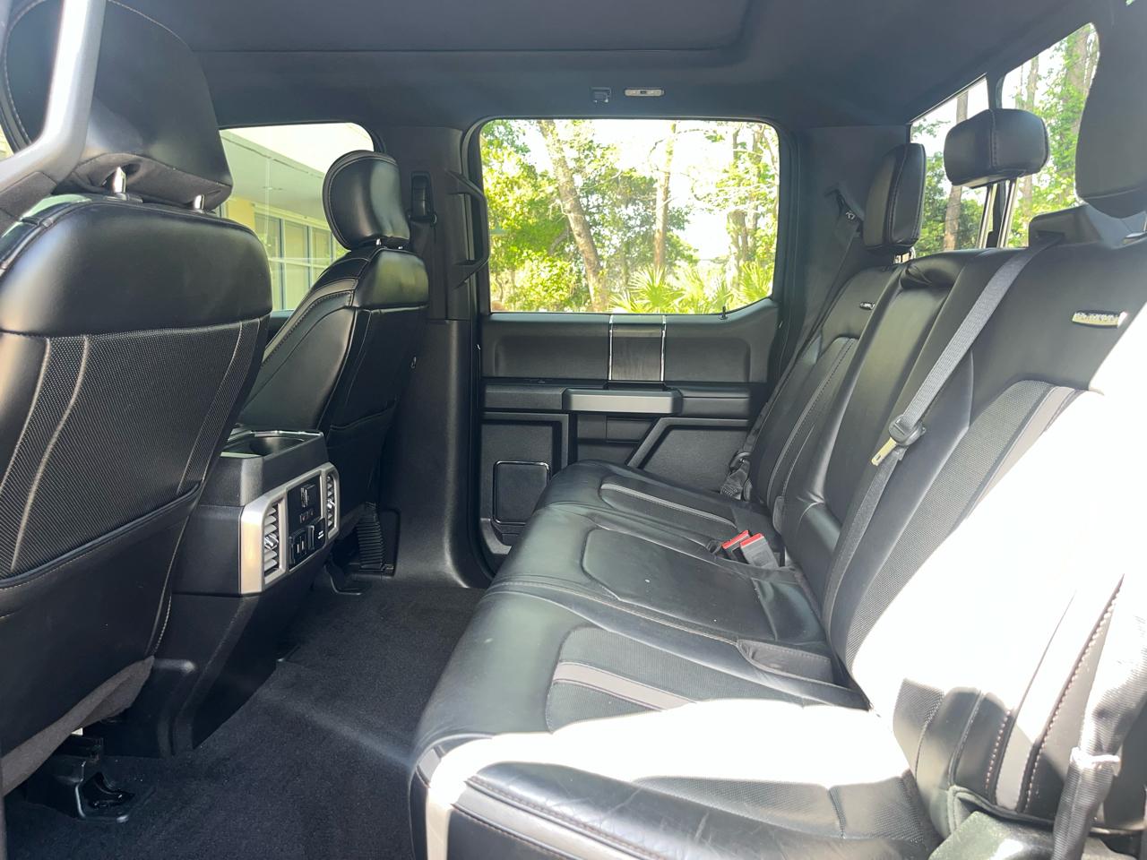 Ford Super Duty F-350 SRW Platinum 4WD Crew Cab 8' Box 2019
