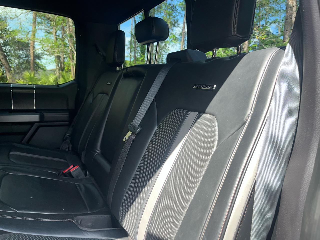 Ford Super Duty F-350 SRW Platinum 4WD Crew Cab 8' Box 2019