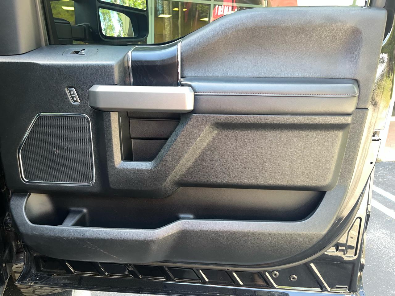 Ford Super Duty F-350 SRW Platinum 4WD Crew Cab 8' Box 2019