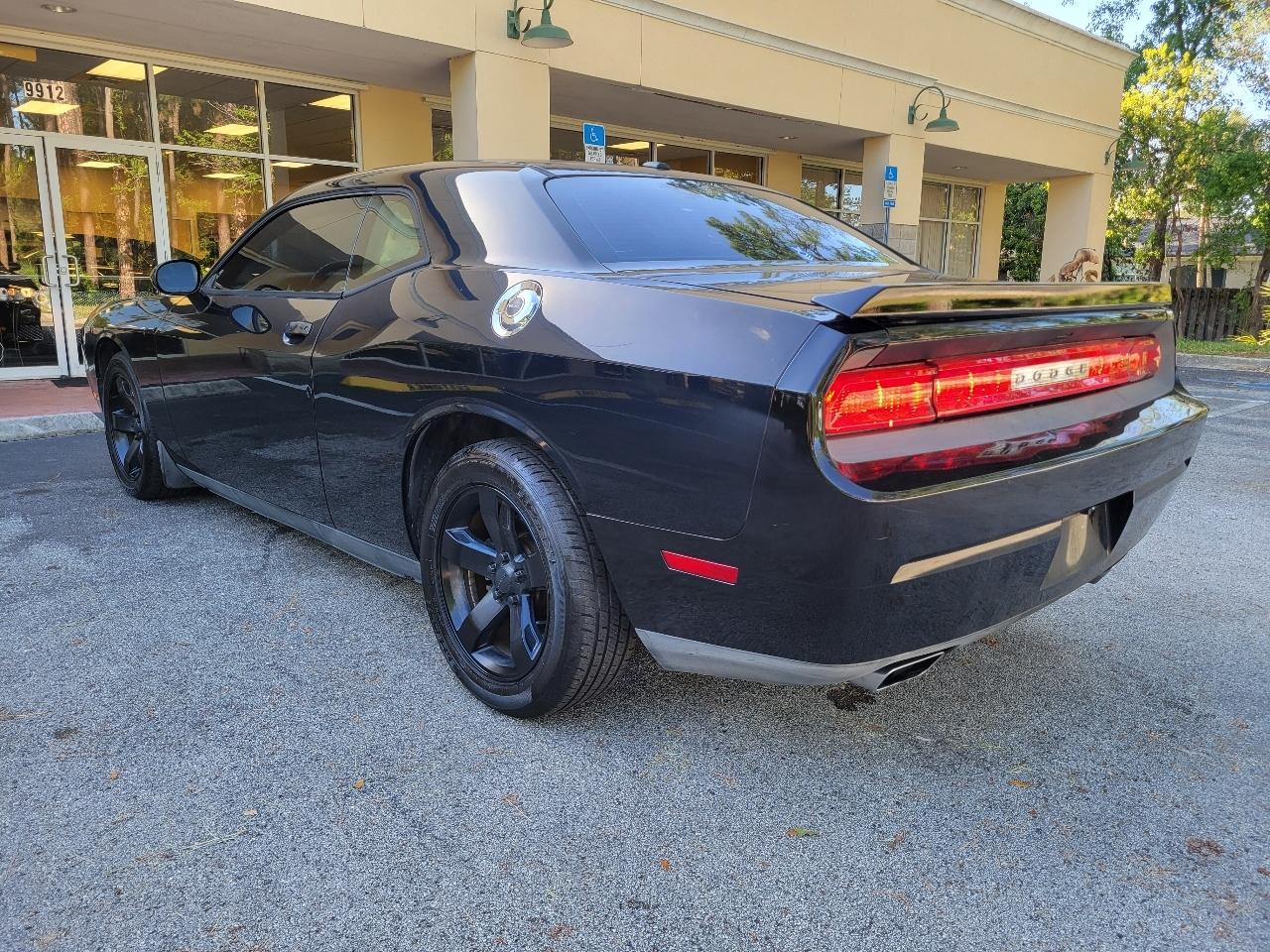 Dodge Challenger 2dr Cpe SXT 2014