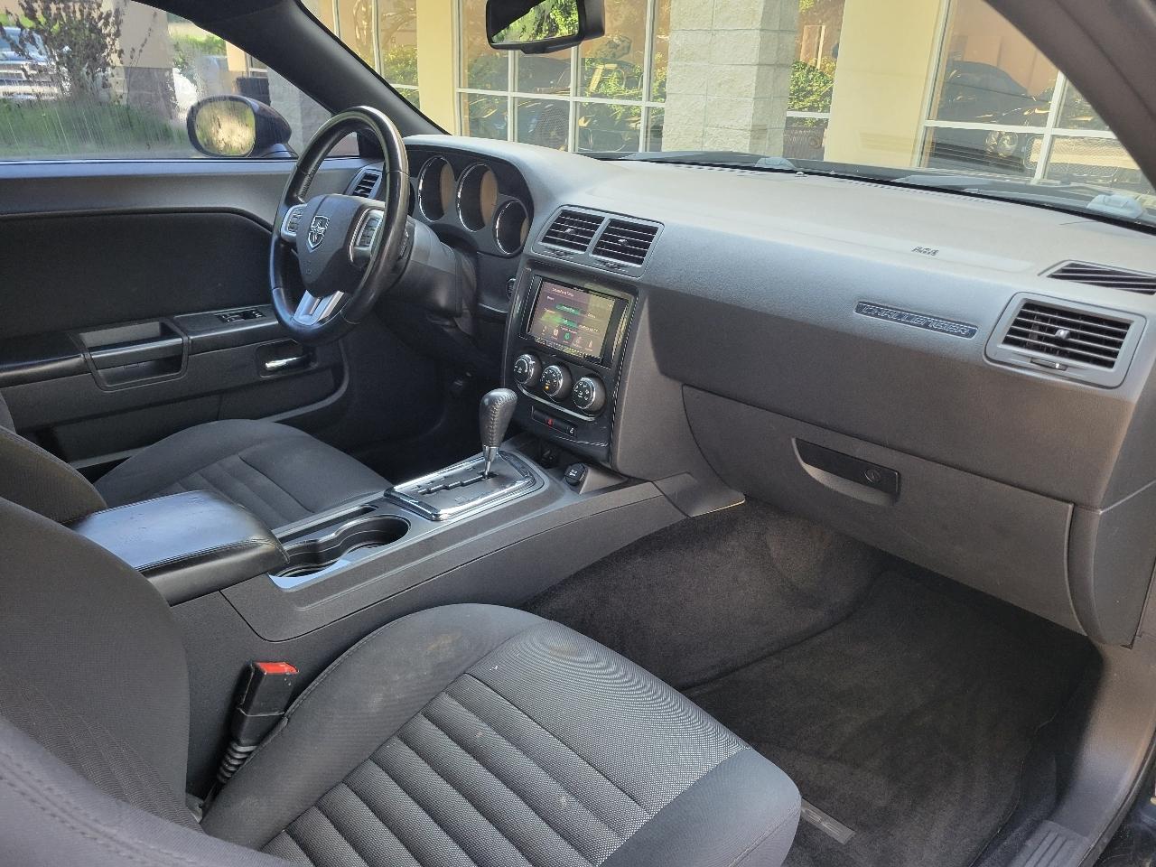 Dodge Challenger 2dr Cpe SXT 2014