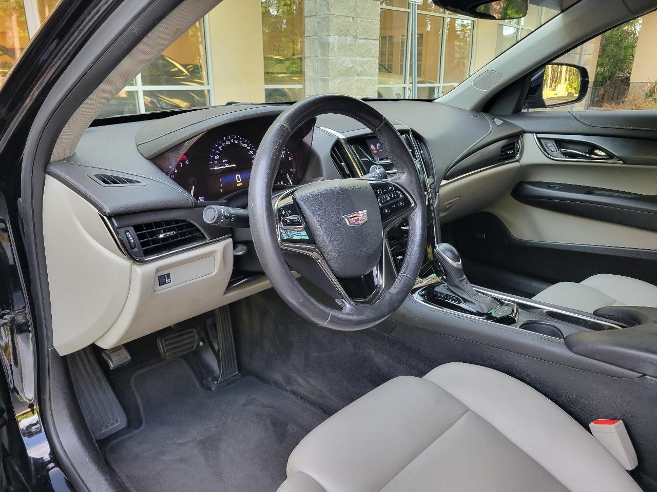 Cadillac ATS Sedan 4dr Sdn 2.5L Standard RWD 2016