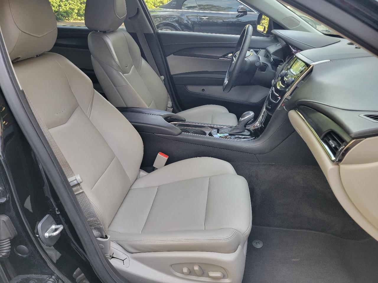 Cadillac ATS Sedan 4dr Sdn 2.5L Standard RWD 2016