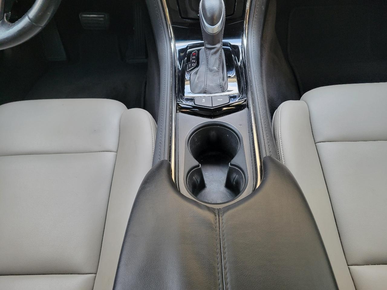 Cadillac ATS Sedan 4dr Sdn 2.5L Standard RWD 2016