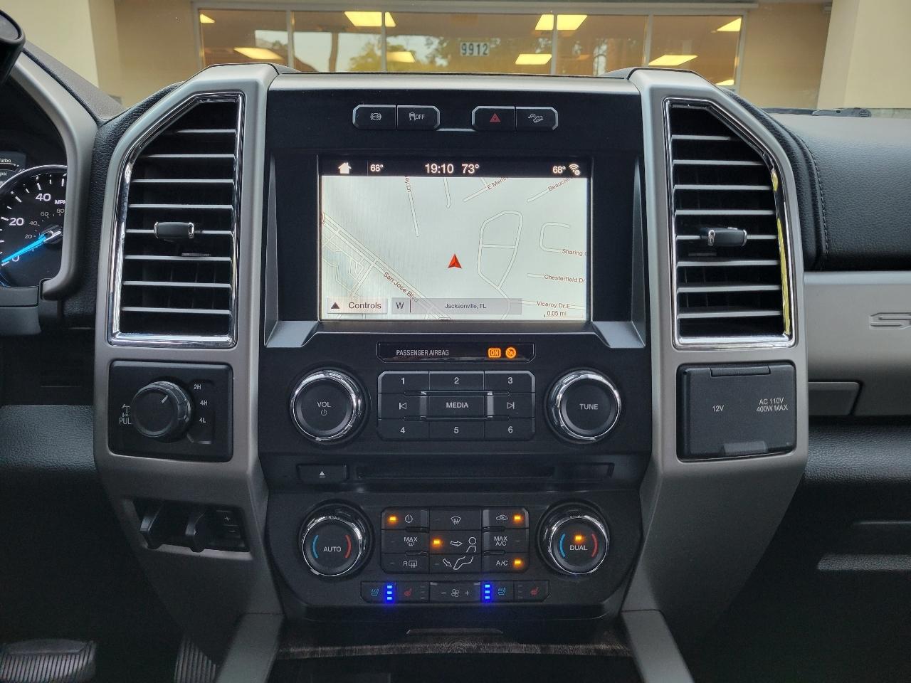 Ford Super Duty F-250 SRW King Ranch 4WD Crew Cab 8' Box 2017