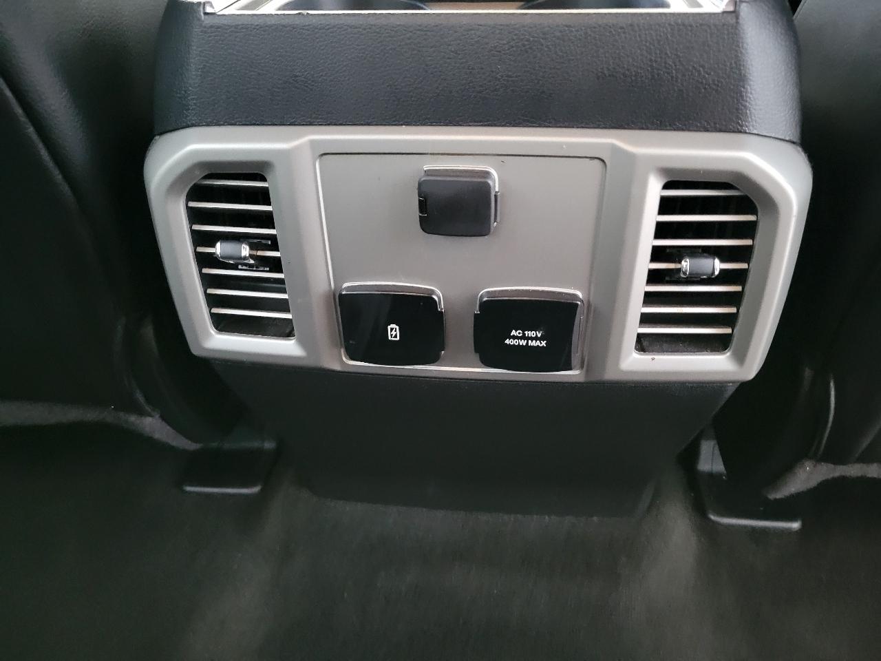 Ford Super Duty F-250 SRW King Ranch 4WD Crew Cab 8' Box 2017