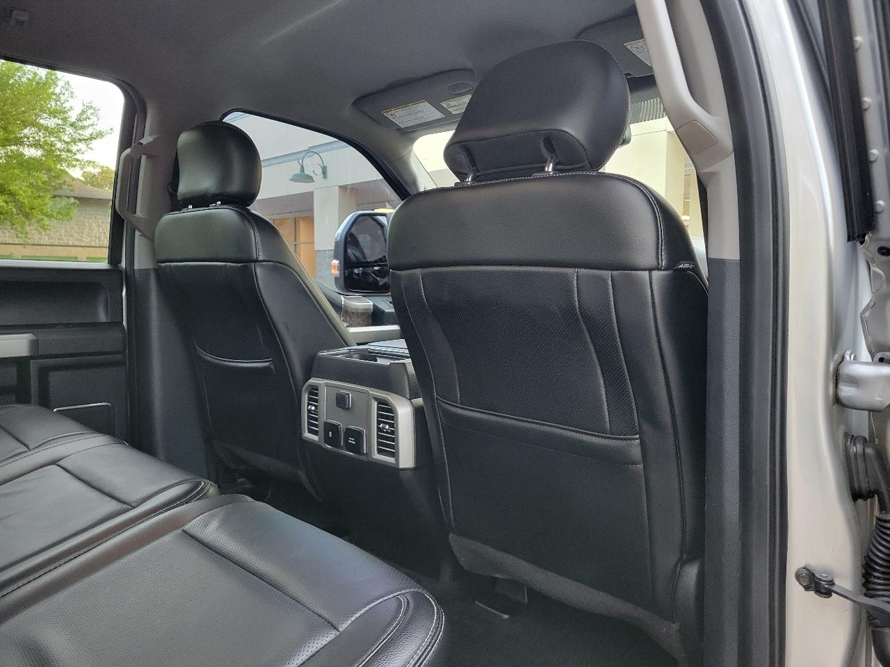 Ford Super Duty F-250 SRW King Ranch 4WD Crew Cab 8' Box 2017