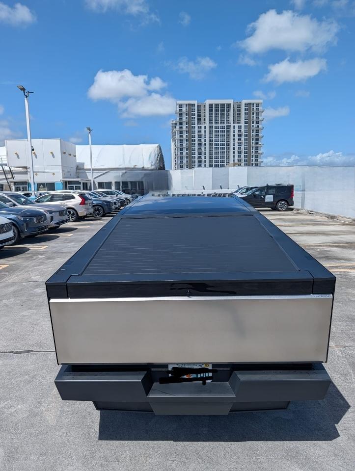 Tesla Cybertruck AWD 2024