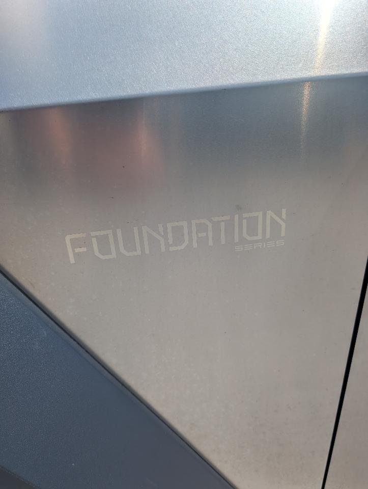 Tesla Cybertruck AWD 2024