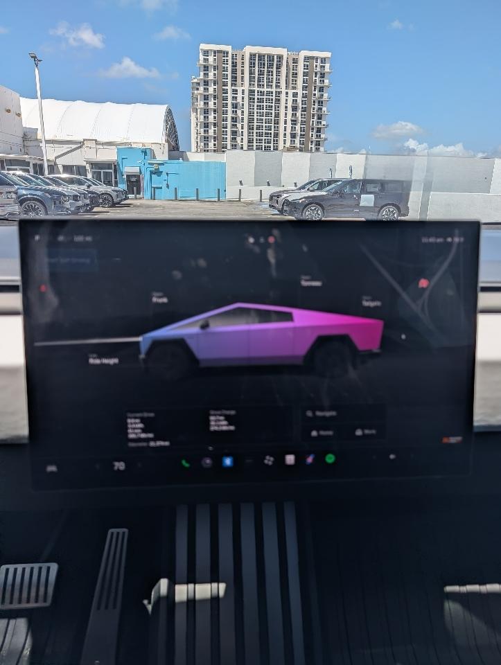 Tesla Cybertruck AWD 2024