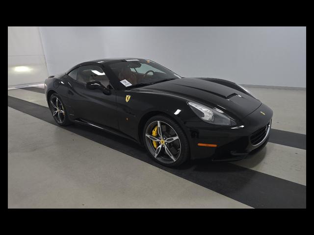 Black 2014 Ferrari California Roadster Convertible Rear-Wheel Drive Automatic