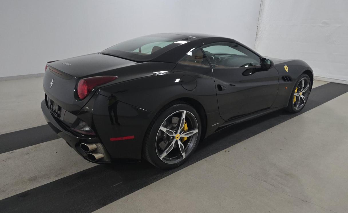 Ferrari California 2dr Conv 2014
