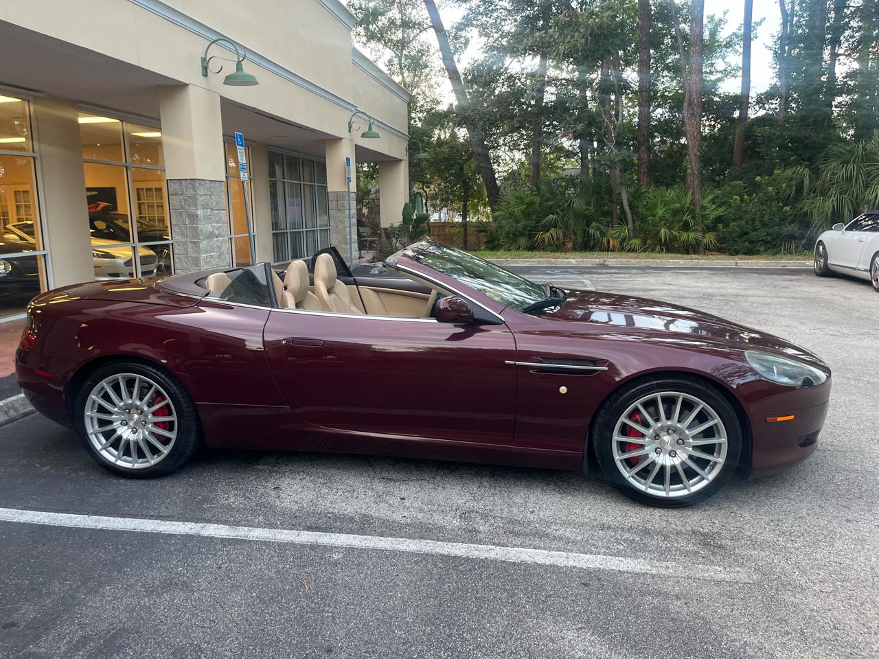 Aston Martin DB9 2dr Volante Auto 2007