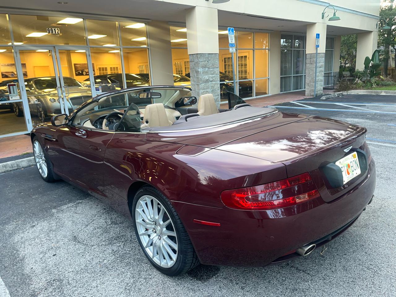 Aston Martin DB9 2dr Volante Auto 2007