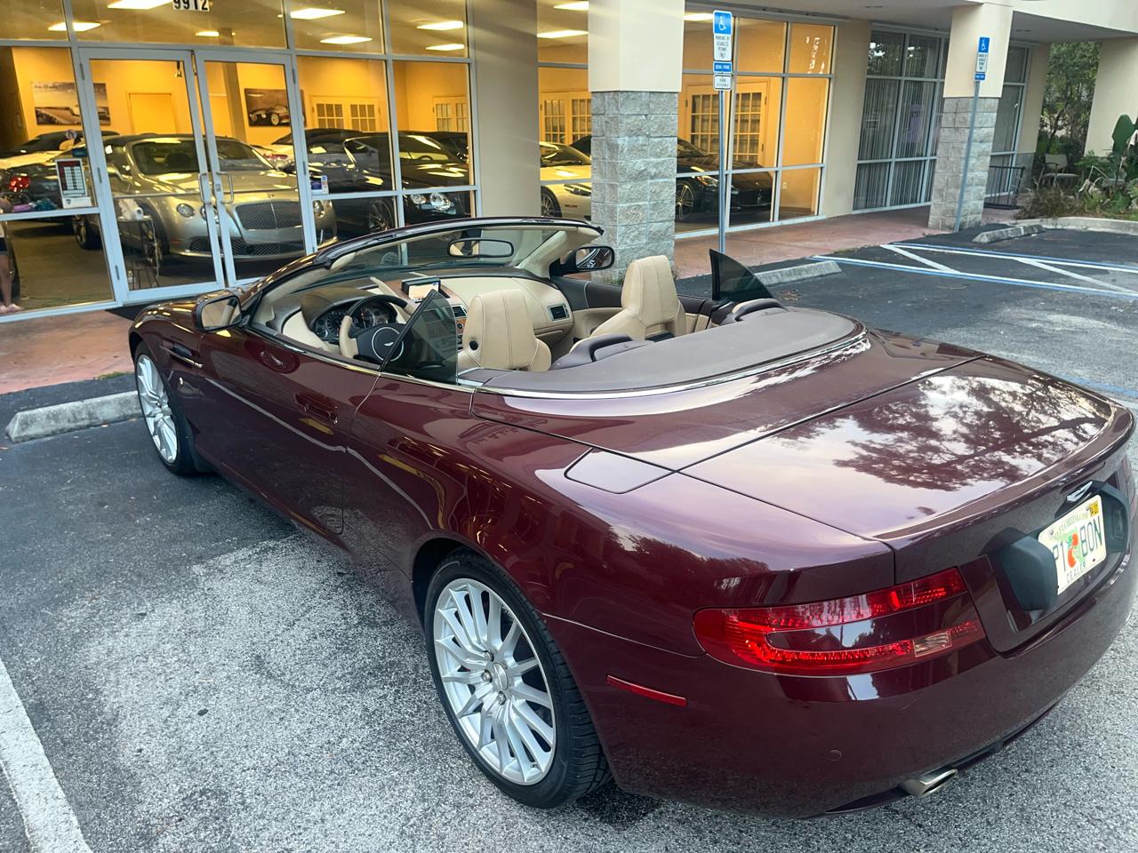 Aston Martin DB9 2dr Volante Auto 2007