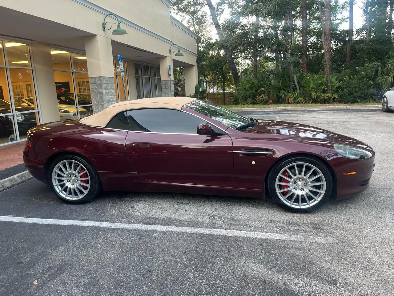 Aston Martin DB9 2dr Volante Auto 2007
