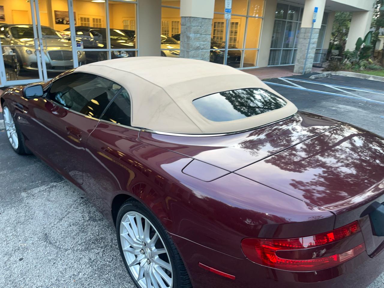 Aston Martin DB9 2dr Volante Auto 2007