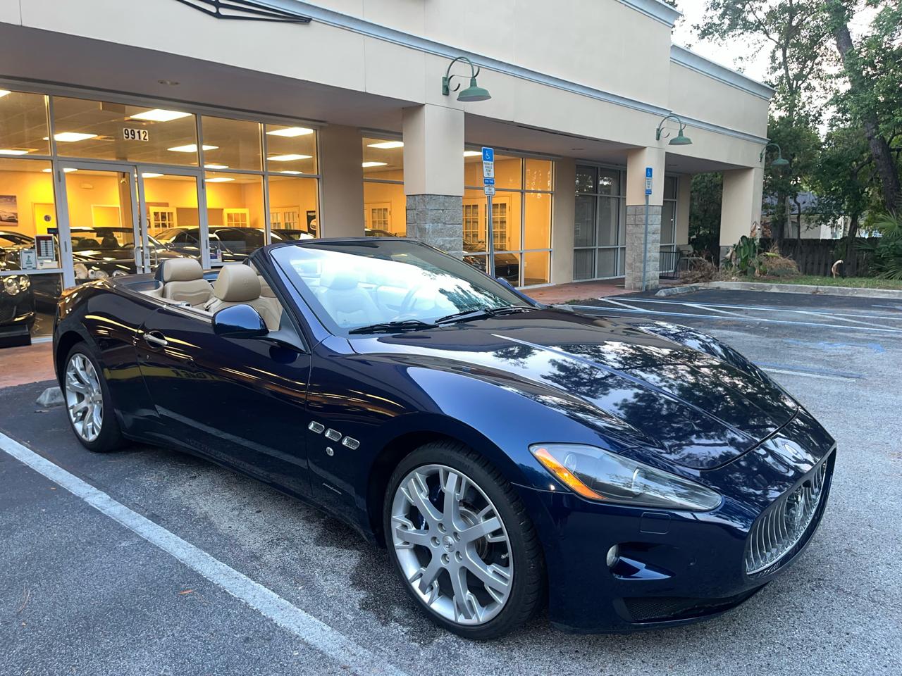 Maserati GranTurismo Convertible 2dr Conv GranTurismo 2012