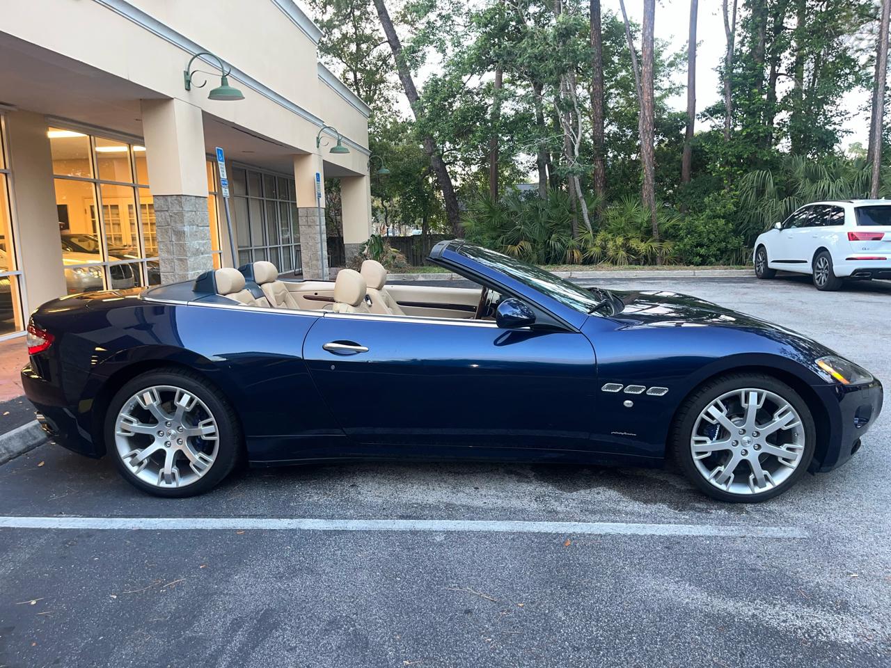 Maserati GranTurismo Convertible 2dr Conv GranTurismo 2012