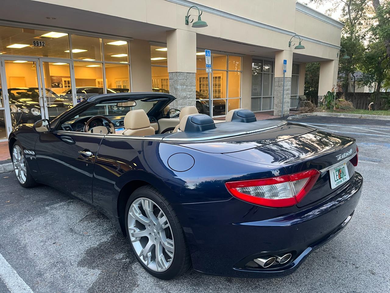 Maserati GranTurismo Convertible 2dr Conv GranTurismo 2012