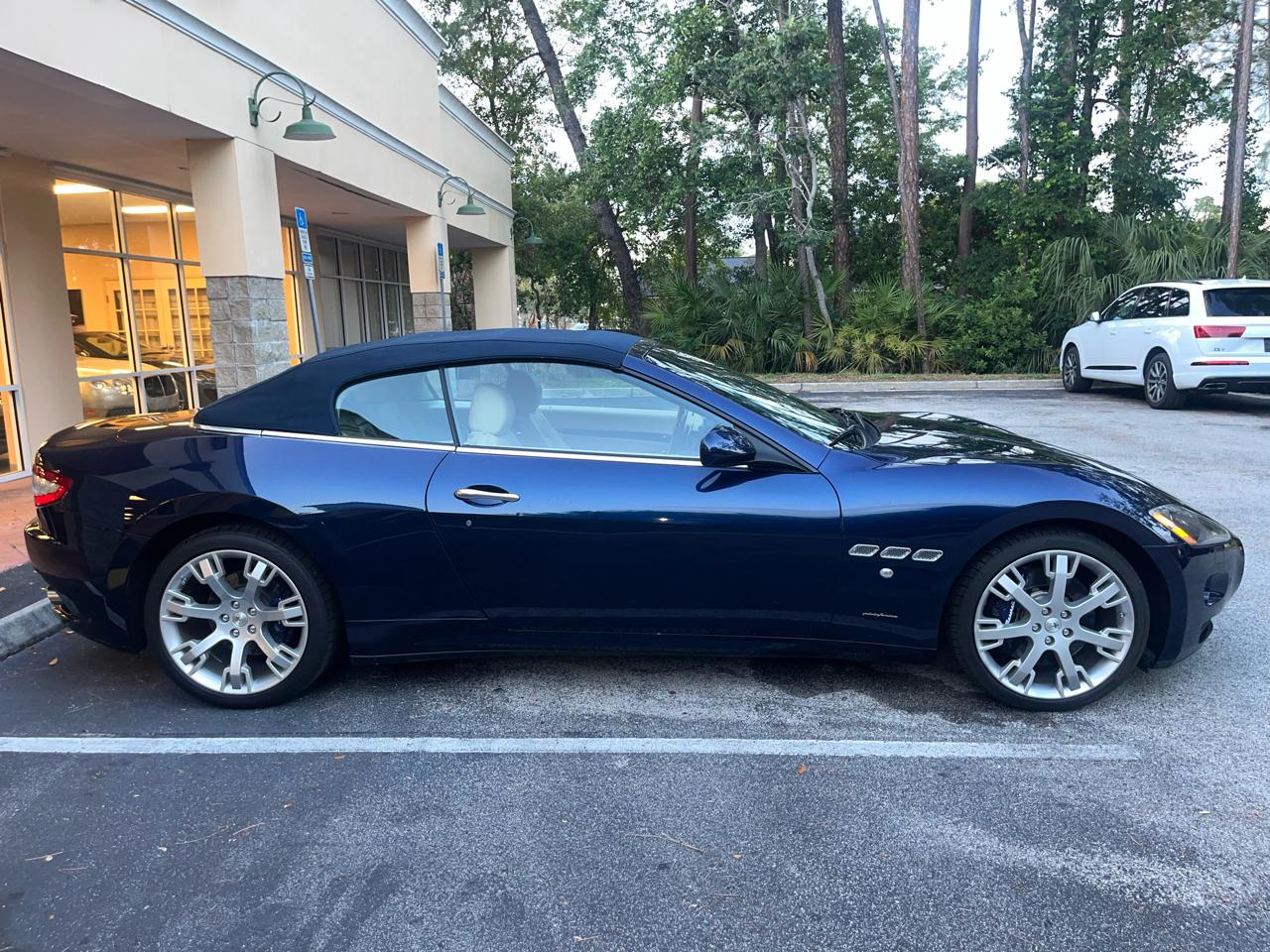 Maserati GranTurismo Convertible 2dr Conv GranTurismo 2012