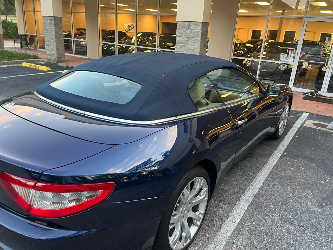 Maserati GranTurismo Convertible 2dr Conv GranTurismo 2012