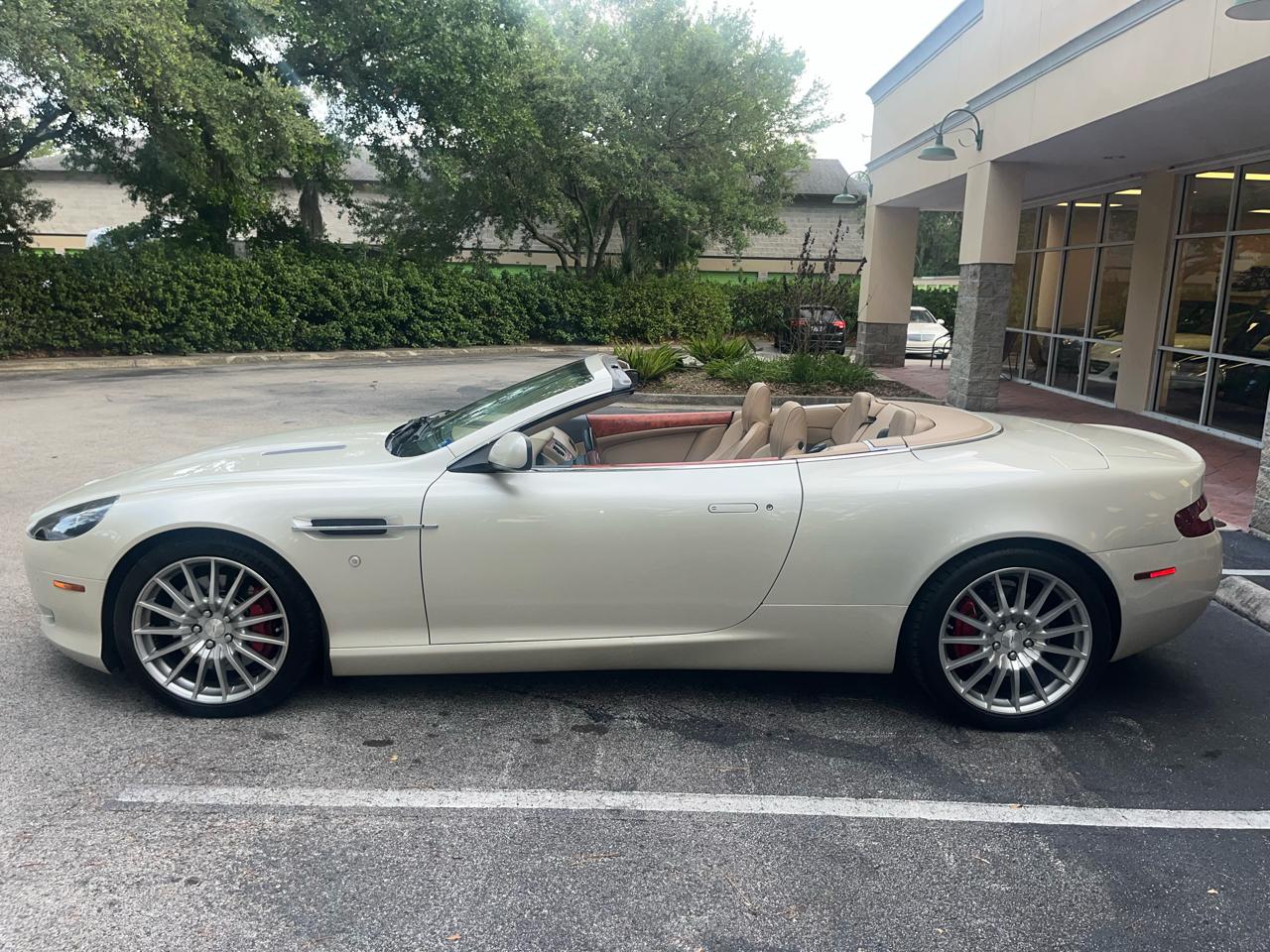 Aston Martin DB9 2dr Volante Auto 2007