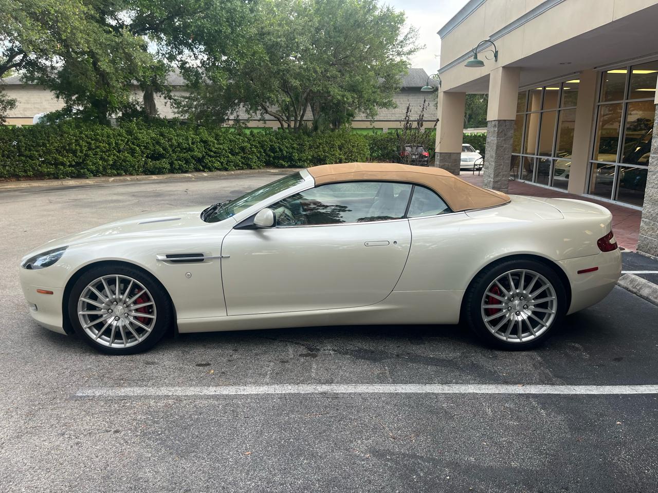 Aston Martin DB9 2dr Volante Auto 2007
