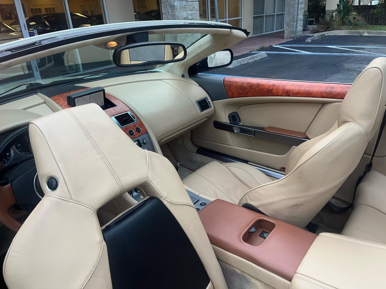 Aston Martin DB9 2dr Volante Auto 2007