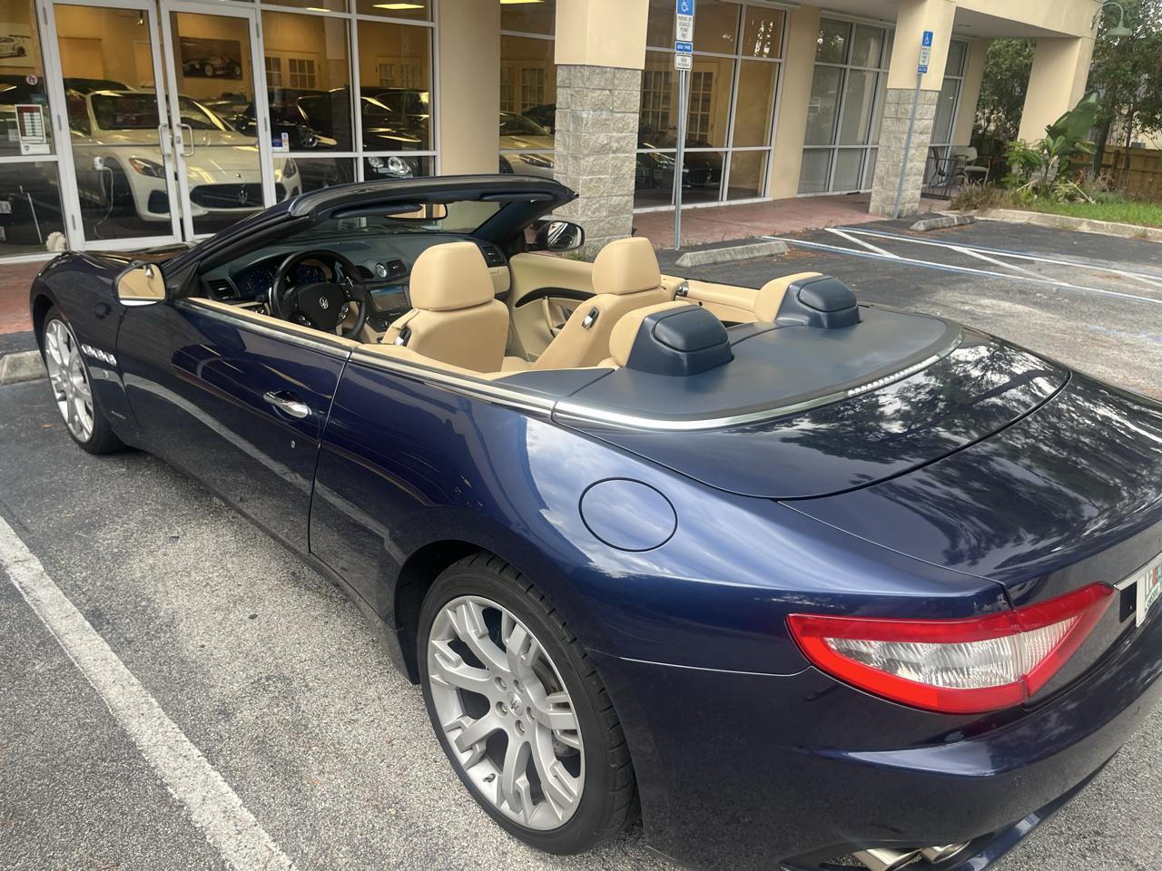 Maserati GranTurismo Convertible 2dr Conv GranTurismo 2013