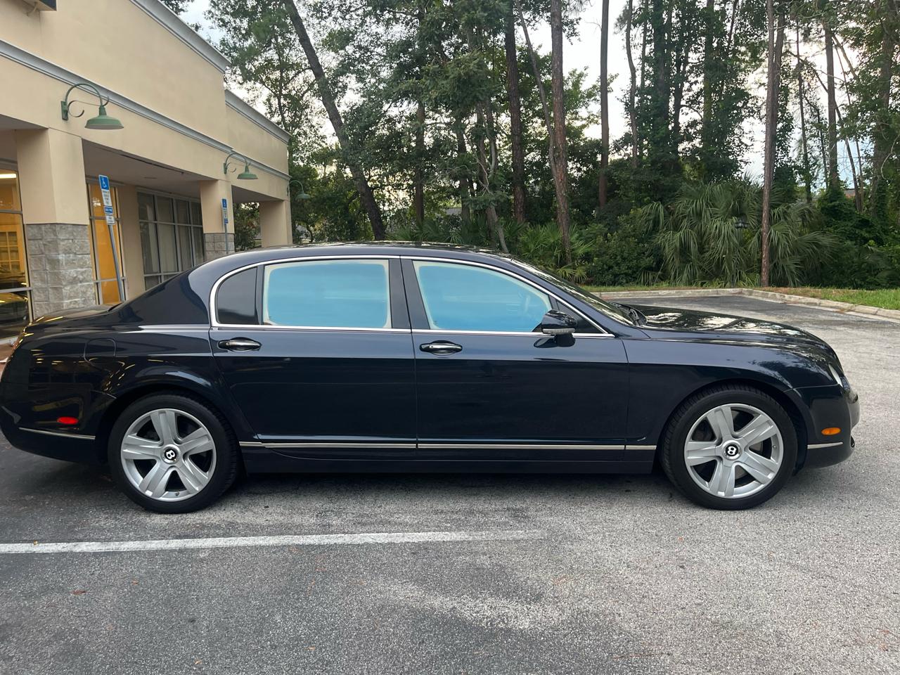 Bentley Continental Flying Spur 4dr Sdn 2007