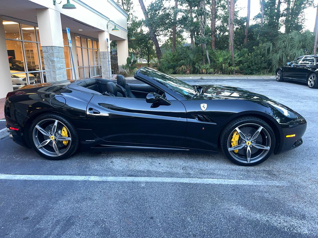 Ferrari California 2dr Conv 2010
