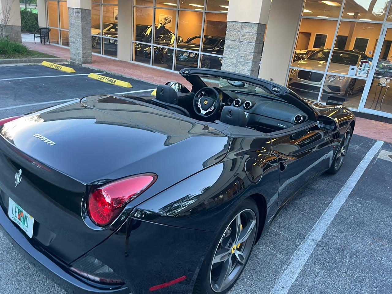 Ferrari California 2dr Conv 2010