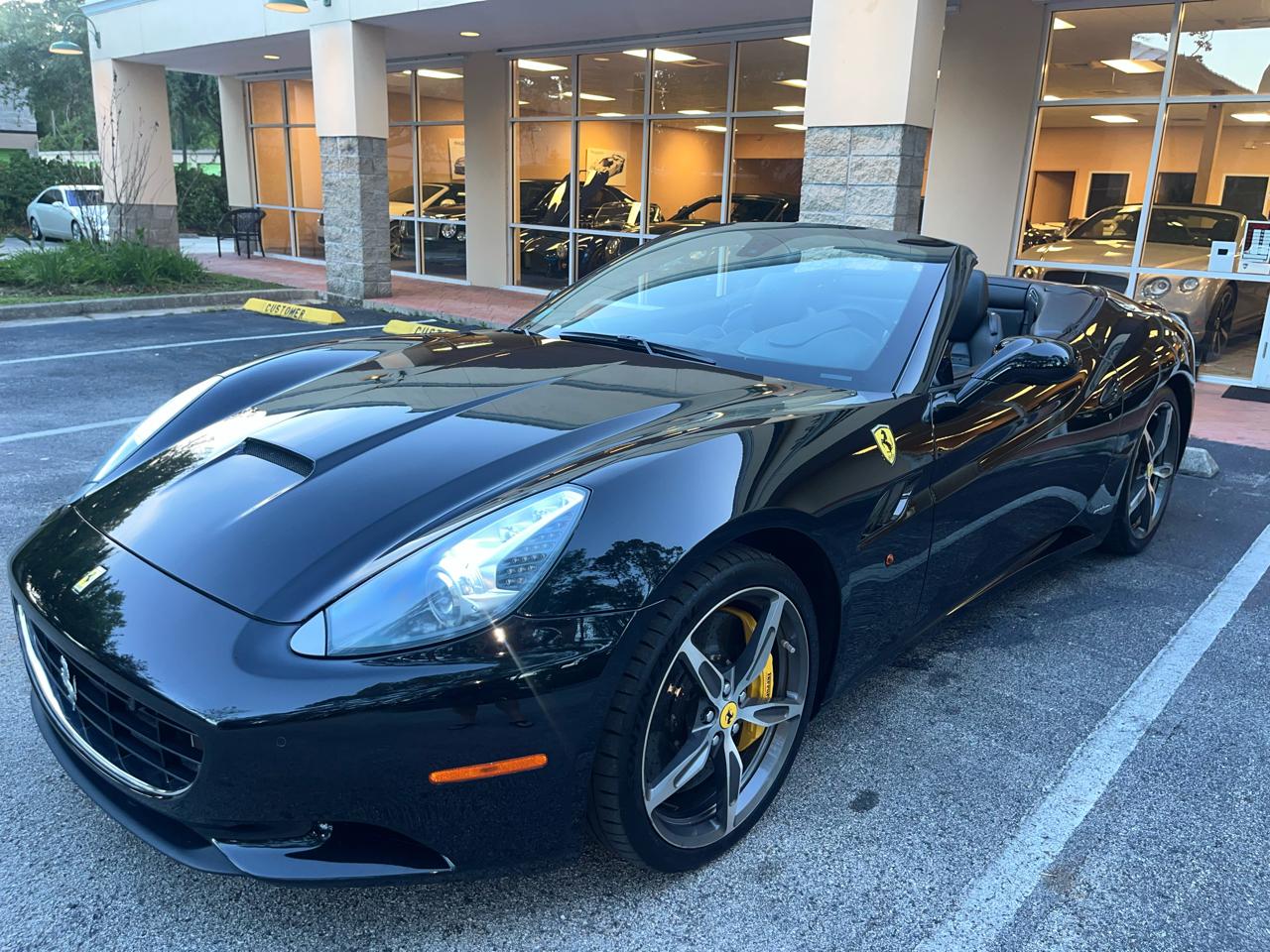 Ferrari California 2dr Conv 2010