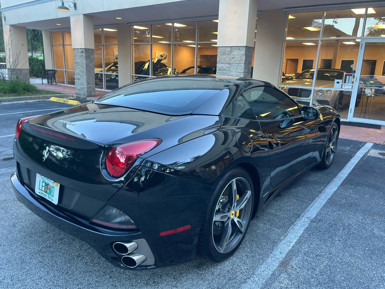 Ferrari California 2dr Conv 2010