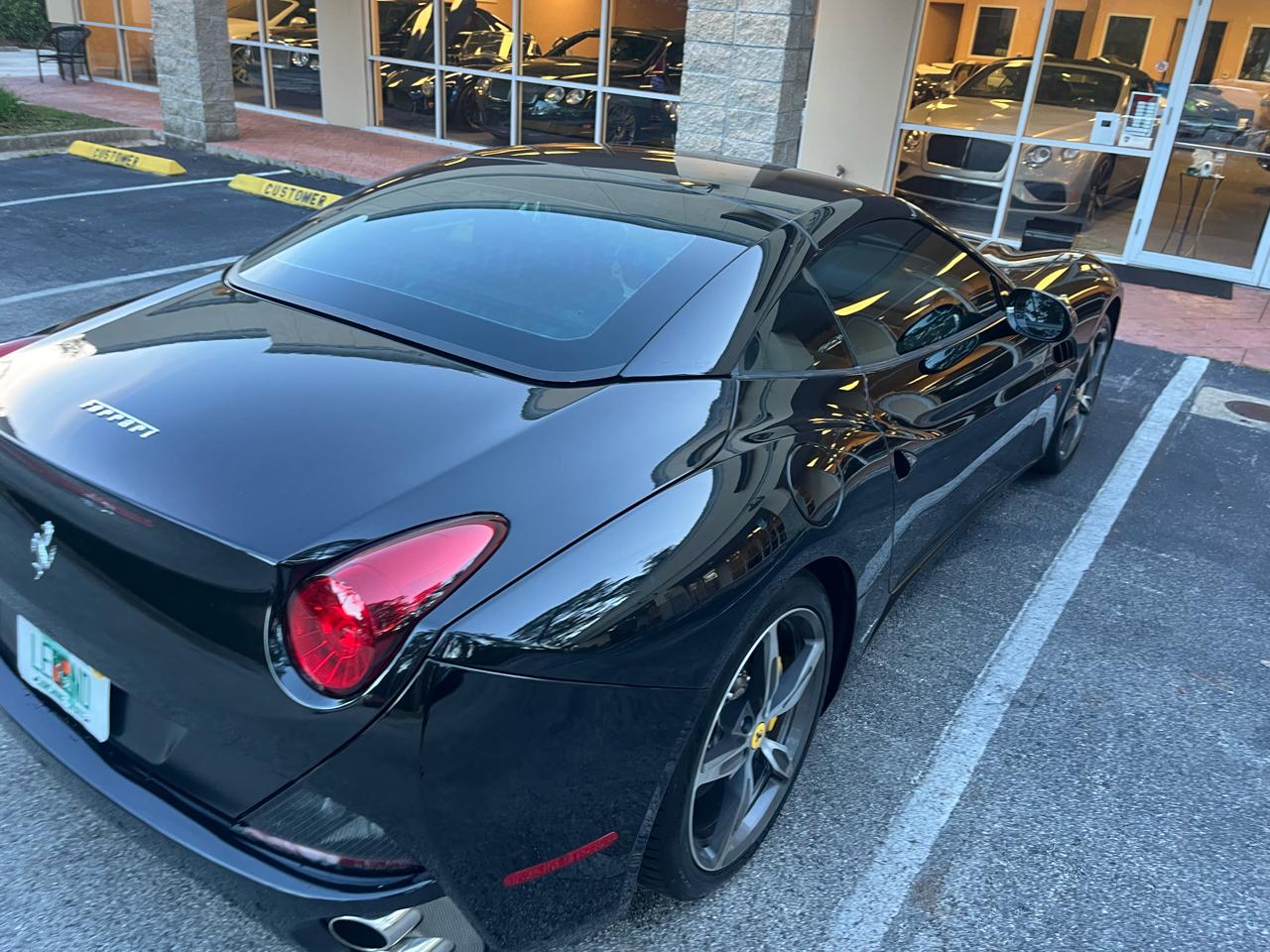Ferrari California 2dr Conv 2010