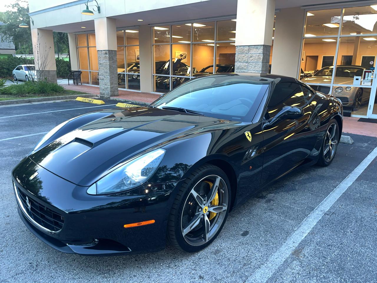 Ferrari California 2dr Conv 2010