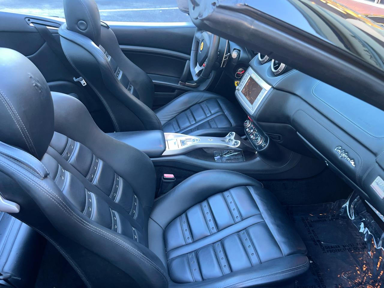 Ferrari California 2dr Conv 2010