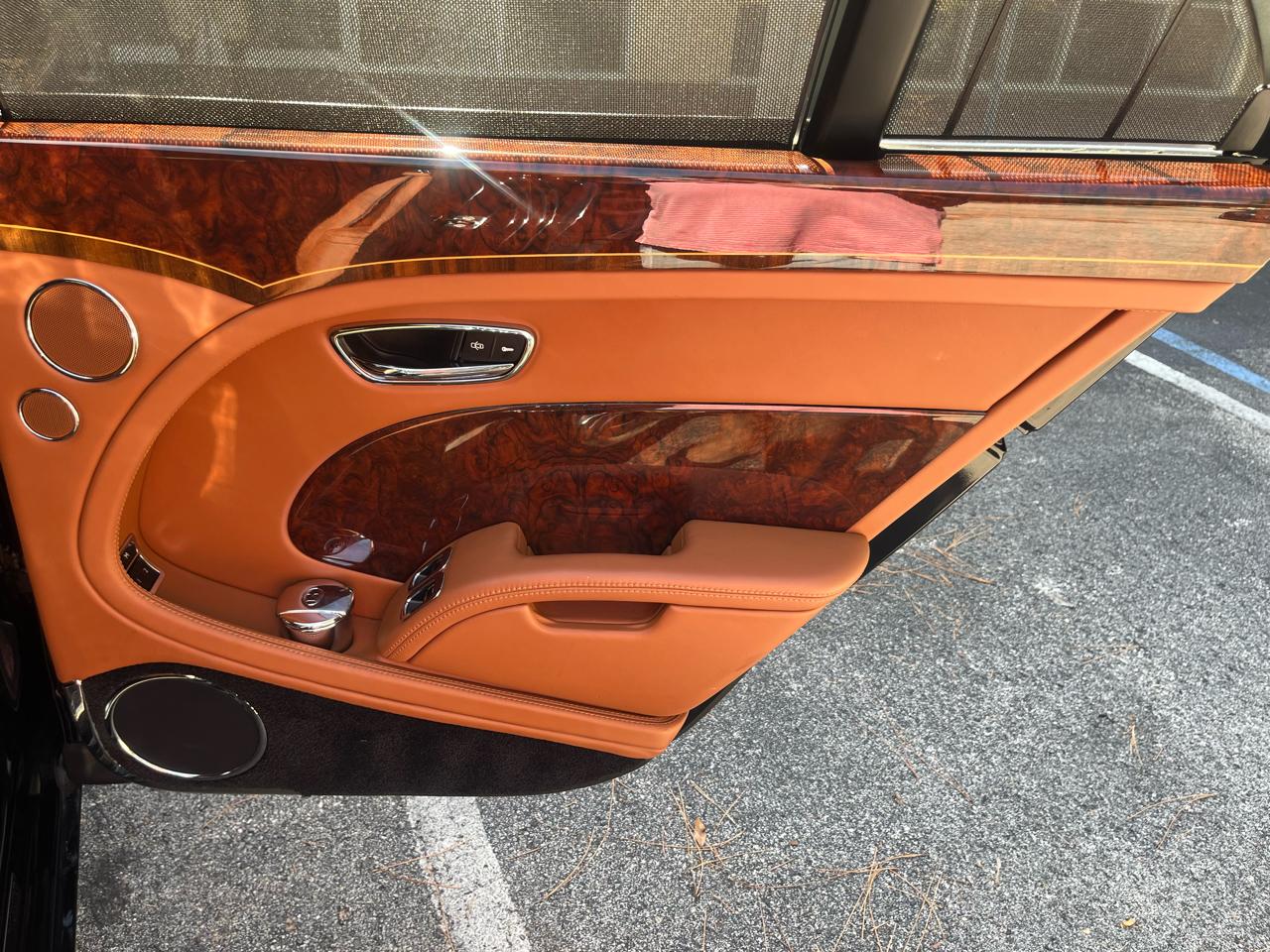 Bentley Mulsanne 4dr Sdn 2012