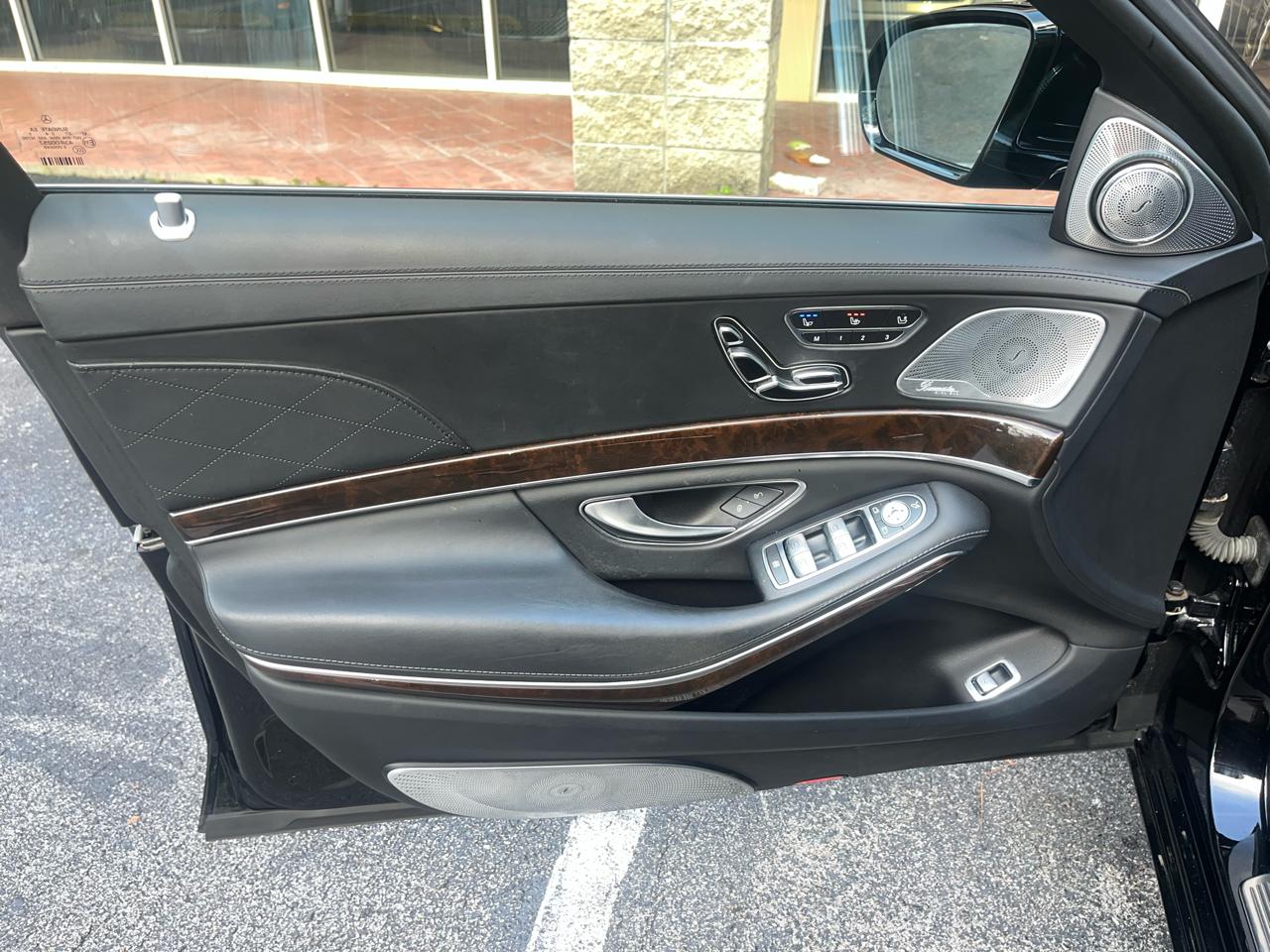 Mercedes-Benz S-Class 4dr Sdn Maybach S 600 RWD 2016