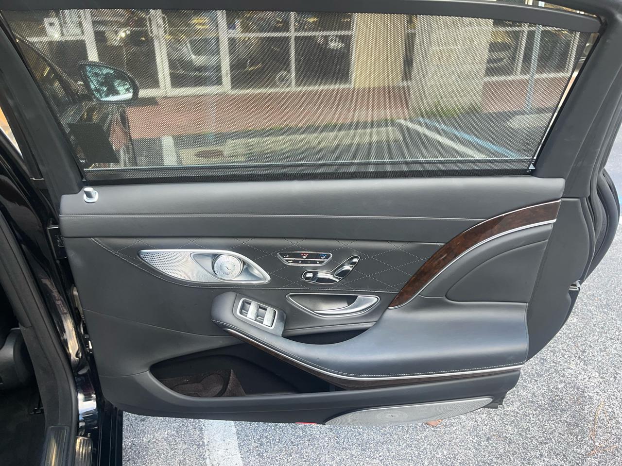 Mercedes-Benz S-Class 4dr Sdn Maybach S 600 RWD 2016