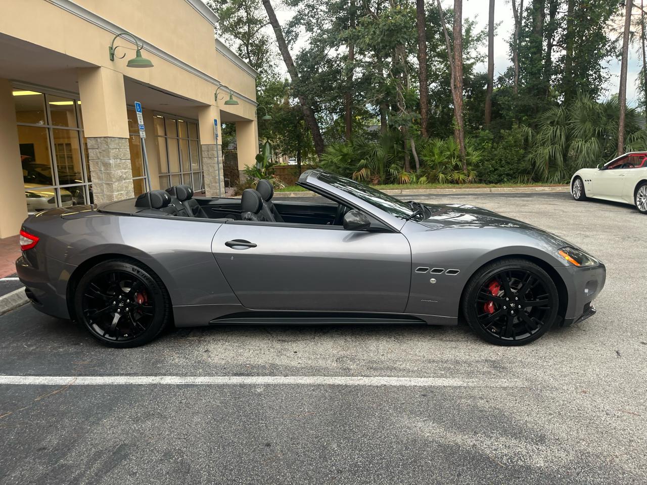 Maserati GranTurismo Convertible 2dr Conv GranTurismo Sport 2012
