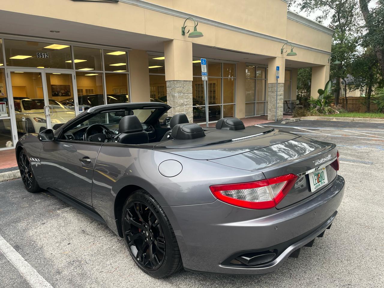 Maserati GranTurismo Convertible 2dr Conv GranTurismo Sport 2012