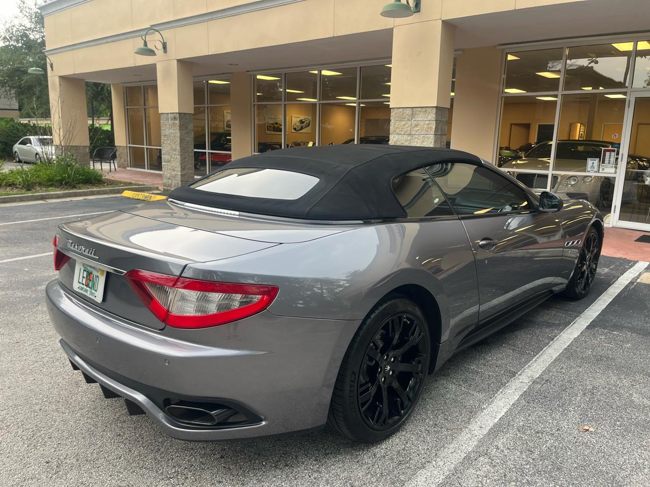 Maserati GranTurismo Convertible 2dr Conv GranTurismo Sport 2012