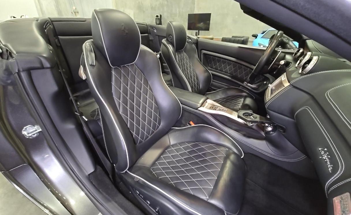 Ferrari California 2dr Conv 2011