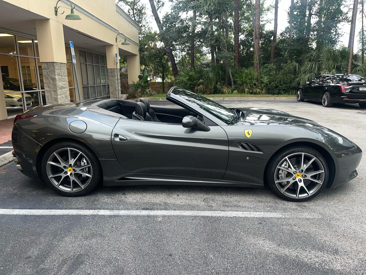 Ferrari California 2dr Conv 2011