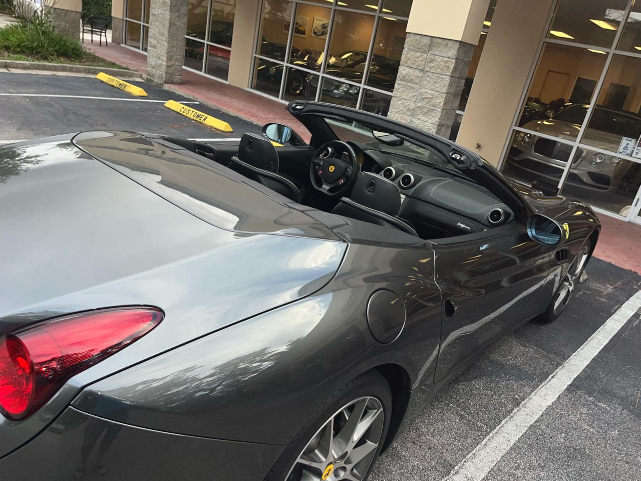 Ferrari California 2dr Conv 2011